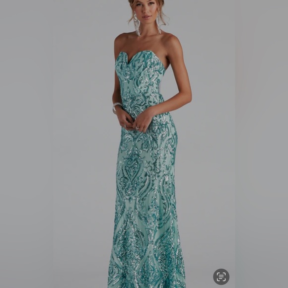 Sequins Prom Dress - Picture 3 of 3